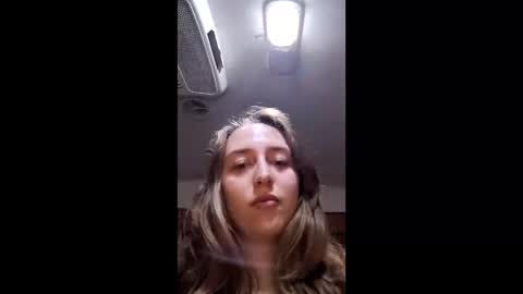 jackie20032005 online show from April 12, 11:53 pm