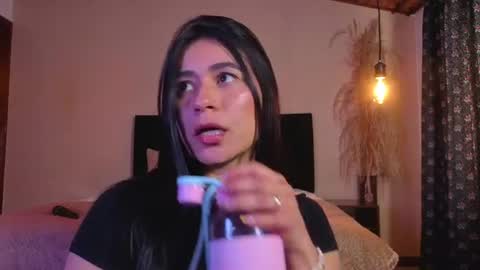 jackiie_ online show from July 25, 3:43 pm