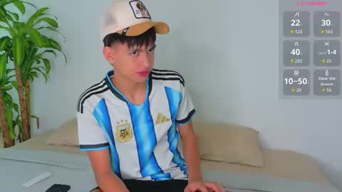 JACOB online show from July 15, 2:33 pm