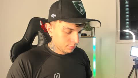 jacobb116 online show from February 5, 2:40 am