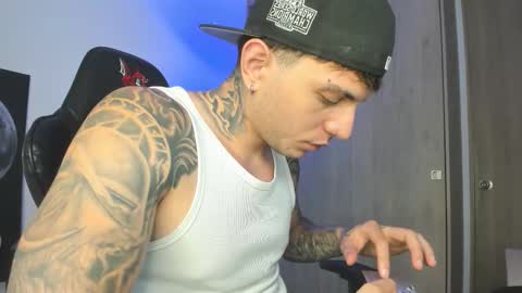 jacobb116 online show from September 18, 10:03 pm