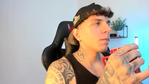 jacobb116 online show from February 27, 2:46 am