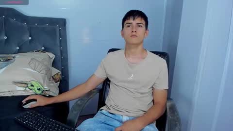 Jacob Lee online show from November 24, 8:18 pm