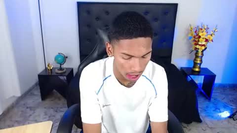 jacobcum18 online show from June 10, 1:32 pm