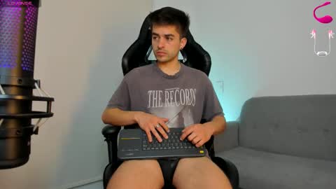 JACOB STONES online show from November 27, 1:24 am