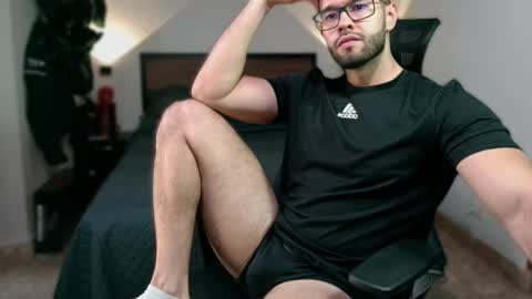 Jacob online show from December 1, 9:24 pm