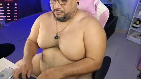 daddy sir master bear online show from July 21, 2:41 pm