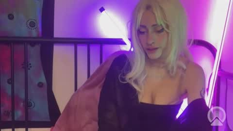 jacquelinecute online show from May 1, 6:51 am