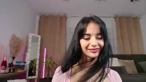 Jacqueline online show from July 20, 2:58 am