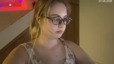jacywinslat online show from June 7, 5:18 pm