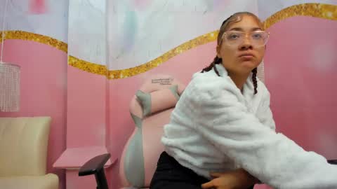 Jadde Greyy  online show from April 17, 11:56 am