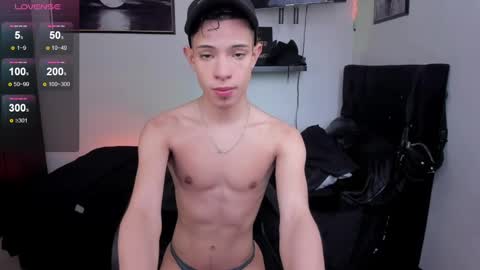 jade_candy21 online show from February 25, 6:33 pm