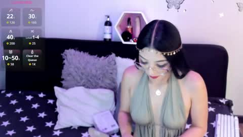 jade_connor online show from April 13, 8:24 pm