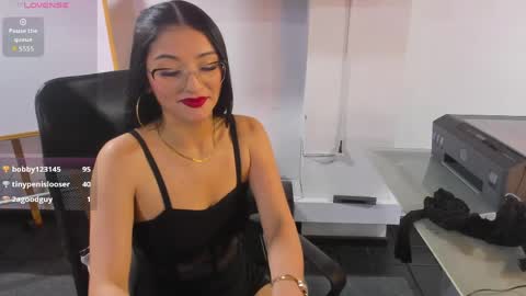 jade_connor online show from May 22, 11:11 pm
