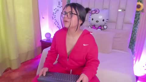 Snapshot of jade_nm chatting on October 6, 5:42 pm ade online show from October 6, 5:42 pm