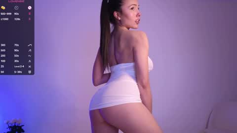 Jade Paris online show from February 17, 2:27 pm