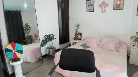 Jade  independent model online show from April 8, 1:14 pm