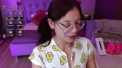 JADE online show from March 24, 9:32 pm