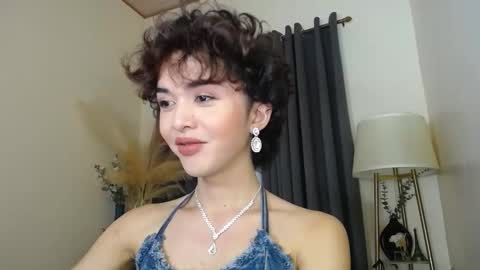 Snapshot of jade_the_vergin02 chatting on October 4, 4:49 pm Adriana online show from October 4, 4:49 pm