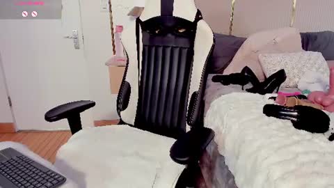 Jadeh online show from July 28, 7:39 pm
