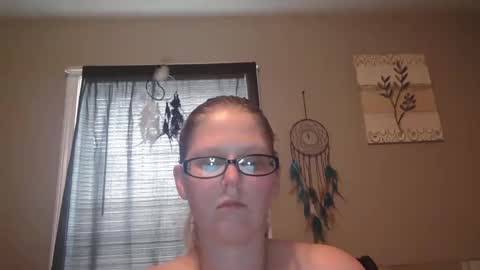 JadeLuv online show from February 16, 5:59 pm