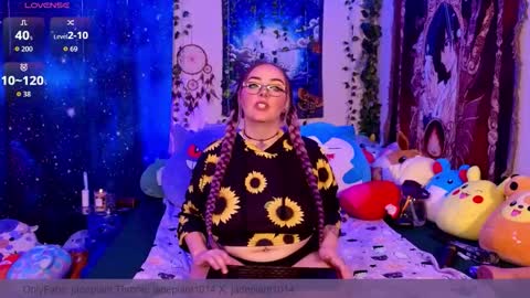 jadeplant online show from November 6, 12:57 am