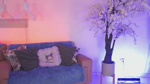 Jade Summer online show from January 15, 11:41 am