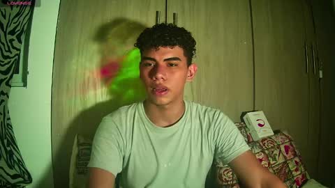 javi15  online show from December 4, 6:16 am