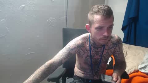 showingitoff online show from October 4, 10:18 pm