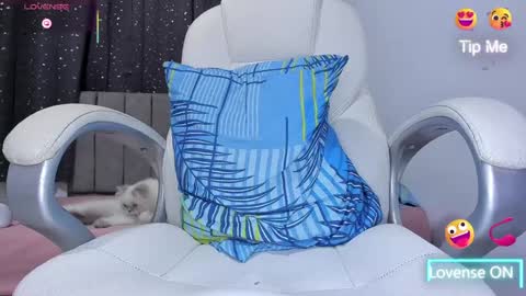 Snapshot of jake_evanss_ chatting on February 8, 4:36 am JAKE online show from February 8, 4:36 am