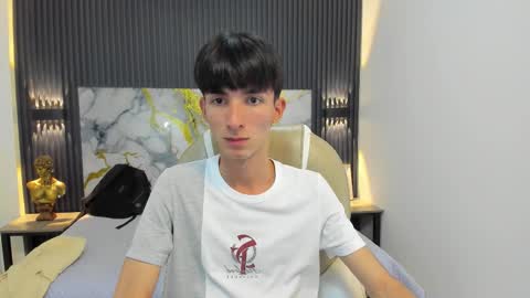 Snapshot of jake_evanss_ chatting on September 14, 11:17 pm JAKE online show from September 14, 11:17 pm