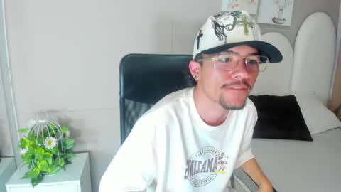Jake  online show from April 30, 9:08 pm