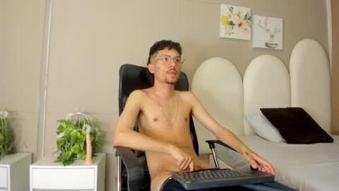 Jake  online show from May 14, 11:03 pm