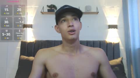 Snapshot of jake_shadow14 chatting on September 15, 7:37 pm Hi guys im new 3 online show from September 15, 7:37 pm