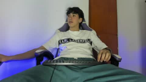 jake online show from March 27, 5:02 am