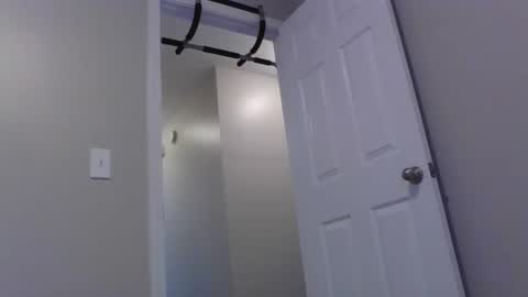 Snapshot of jakereynalds chatting on September 12, 2:08 pm jakereynalds online show from September 12, 2:08 pm