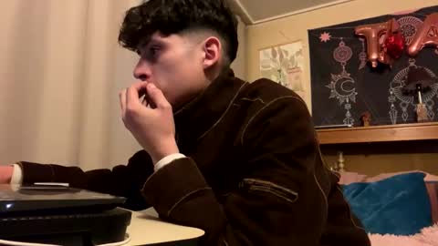 james2002og online show from September 27, 3:48 am