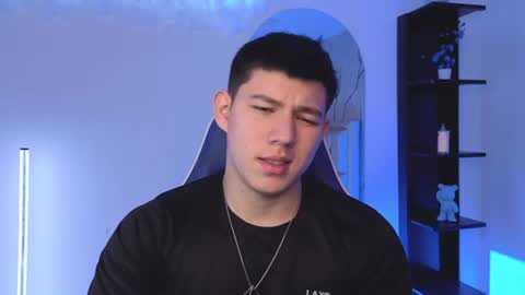 james_cr online show from June 18, 12:21 pm