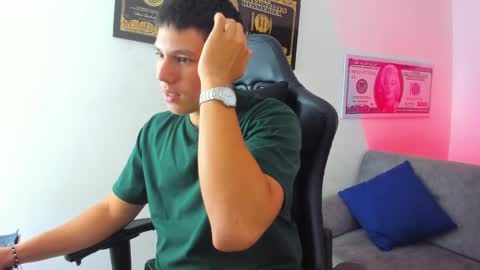 james_cr online show from March 5, 9:26 pm