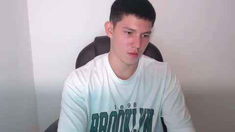 james_cr online show from February 26, 3:57 am