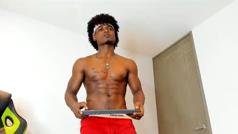 james_makony_1 online show from January 20, 7:15 am