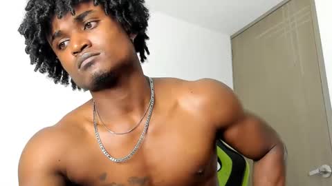 james_makony_1 online show from February 12, 11:51 am