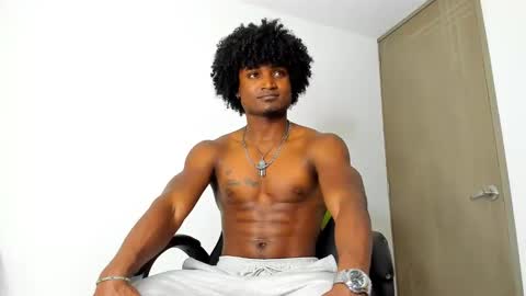 james_makony_1 online show from February 1, 10:05 am