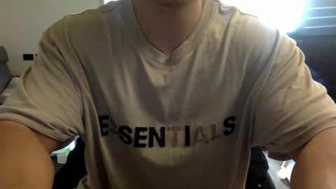 jamesmo820913 online show from February 4, 6:06 am