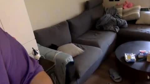 jamesmo820913 online show from March 17, 4:28 am