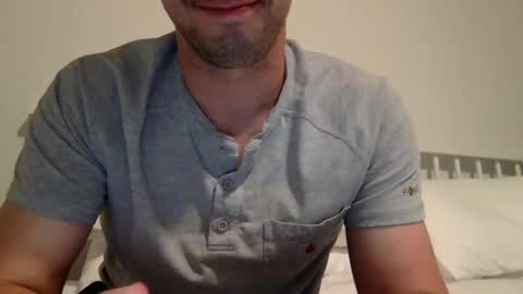 jamesnewtron online show from November 12, 2:58 am