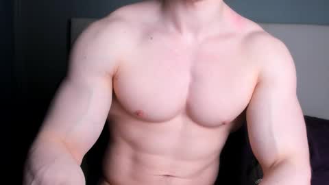 Snapshot of jamesstong chatting on October 12, 10:11 pm James Strong online show from October 12, 10:11 pm