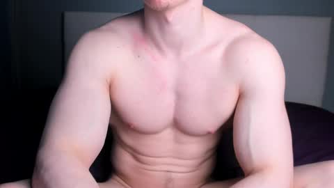 Snapshot of jamesstong chatting on February 14, 1:34 am James Strong online show from February 14, 1:34 am