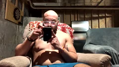 Snapshot of jamie19905 chatting on January 22, 3:20 am jamie19905 online show from January 22, 3:20 am