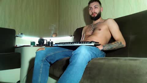 Robbie online show from February 23, 3:24 am